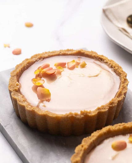 No-Bake Mini Rose & Vanilla Cheesecake Tarts