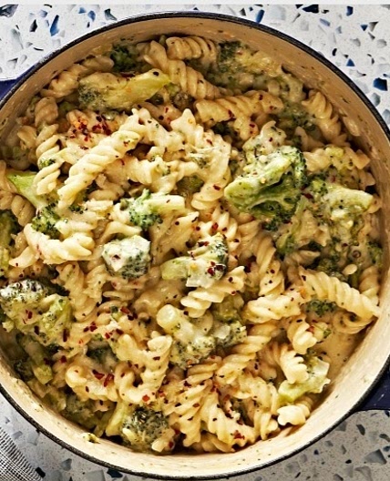 One-Pot Broccoli Cheese Pasta