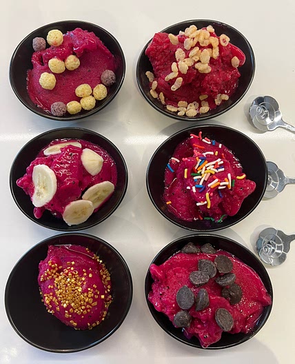 Delicious Dragon Fruit Frozen Yogurt: Vibrant Vegan Dessert