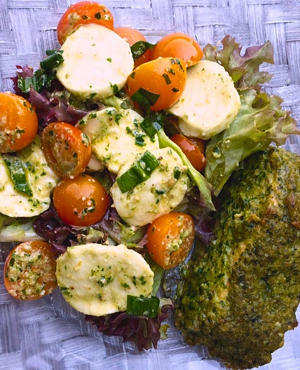 Ramp Pesto Salmon & Salad