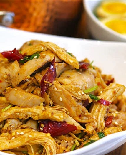 Sichuan style chicken with Shanghai noodle soup