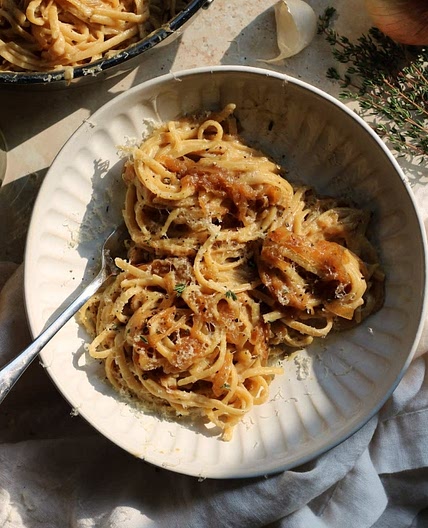 Dillicious Garlic Caramelized Onion Pasta
