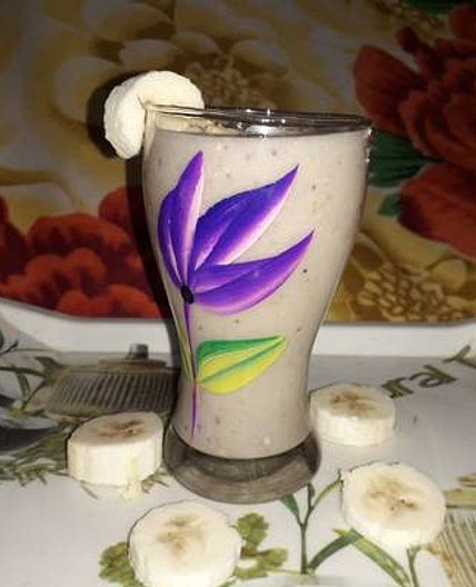 बनाना स्मुदी (Banana Smoothie Recipe In Hindi)