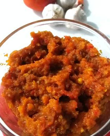 लहसुन मिर्च की चटनी (Garlic Mirch Chutney Recipe In Hindi)