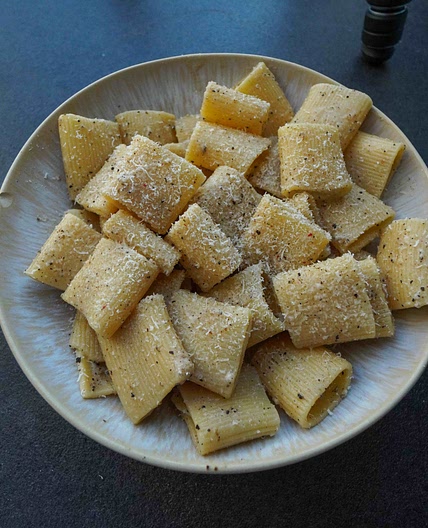 PACCHERI CACIO E PEPE