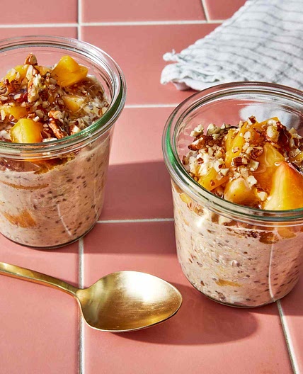 Overnight Oats with Chia Seeds (Meal-Prep Friendly)