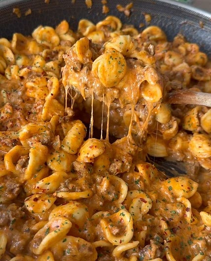Cheesy Mexican Honey Beef Pasta