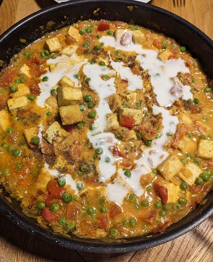 Mattar Paneer (Peas and Paneer in Spiced Tomato Gravy)