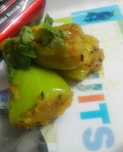 भरवाँ मिर्च (bharwa mirch recipe in hindi)