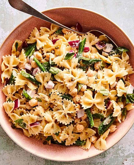 Pasta Salad With Chickpeas, Green Beans, and Basil