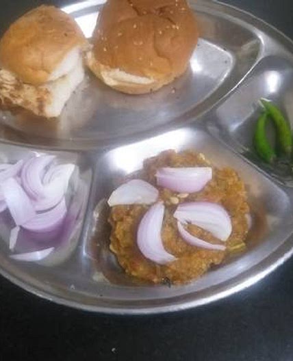 पाव भाजी (Pav Bhaji recipe in hindi)