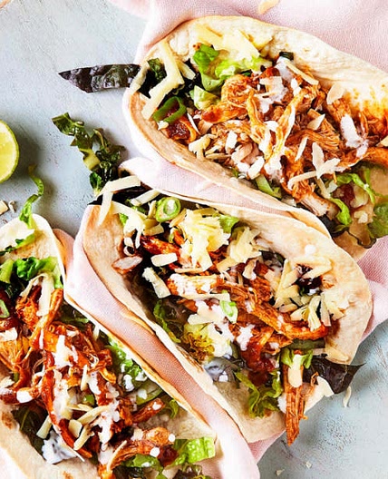 Chicken Tinga Tacos With Lime Mayo