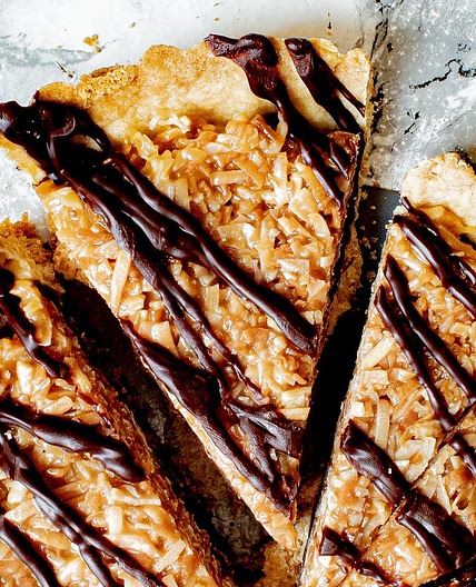Samoa Pie - Easy Recipe for Samoas Cookie Lovers!