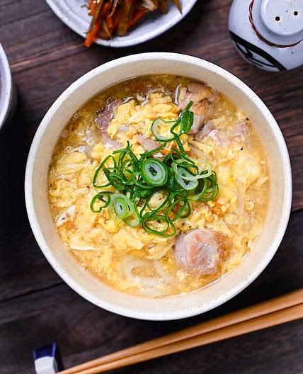 Oyako Udon Recipe (Chicken and Egg Udon Noodle Soup)