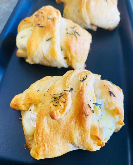 Apple Brie Roll Ups