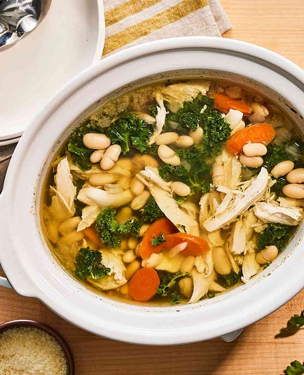 Slow-Cooker Chicken & White Bean Stew