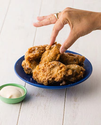 SPICED FRIED CHICKEN WINGS