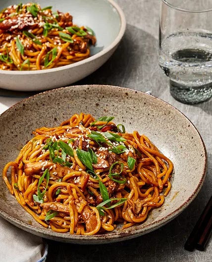 Slow Cooker Honey Garlic Chicken Noodles