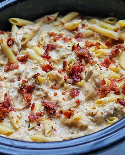 Crockpot Ranch and Bacon Chicken with Penne Pasta