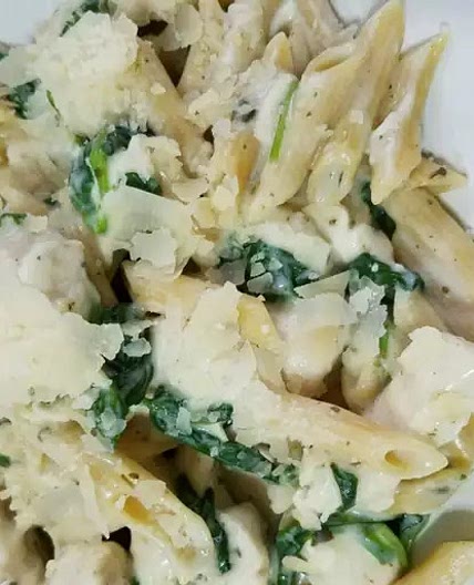 Pesto Chicken Florentine