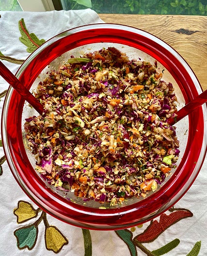 Spicy Texas Coleslaw Recipe for Your Plant-Based Picnic 🌶️🥗