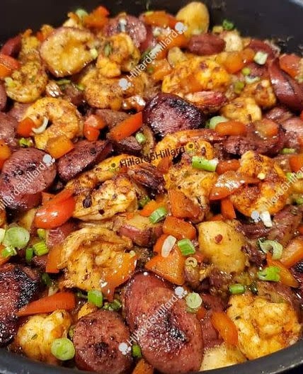 Crockpot Smothered Potatoes w/Shrimp and Sausage