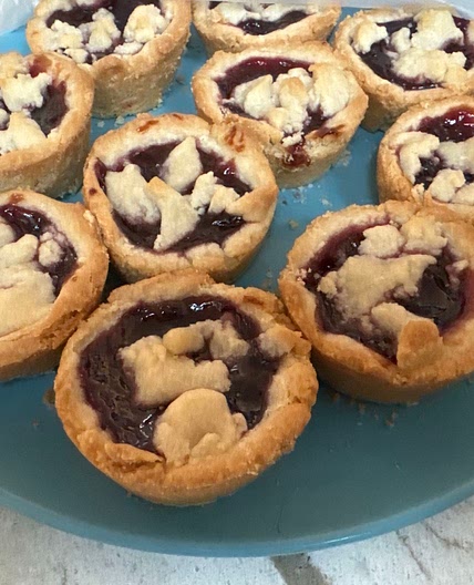 Raspberry Crumble Cookies