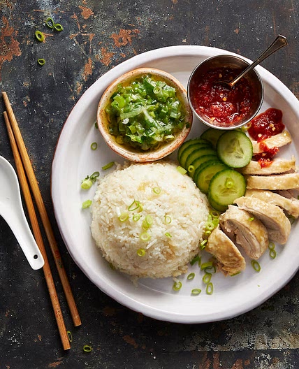 Easy One-Pot Hainanese Chicken Rice