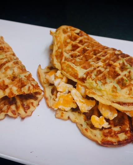 Waffles de Zucchini von huevo y queso crema #keto