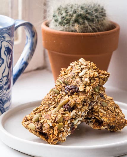 Pumpkin seed & almond Breakfast Bar