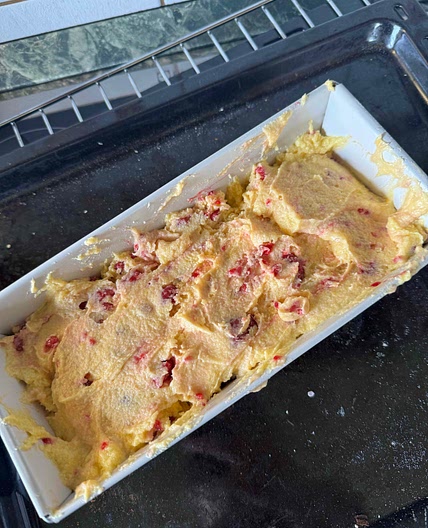 Lemon loaf with raspberry 