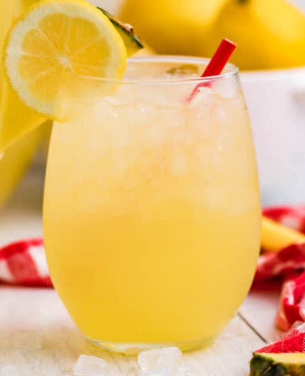 Pineapple Vodka Lemonade