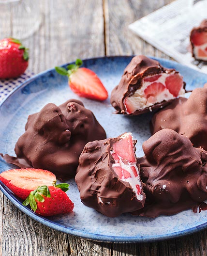 Frozen Strawberry Bites mit Schokolade