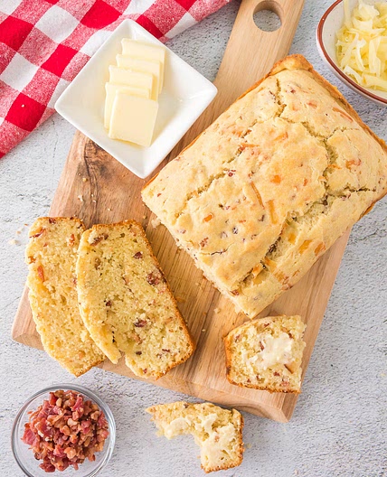 NO YEAST BACON CHEDDAR CHEESE QUICK BREAD