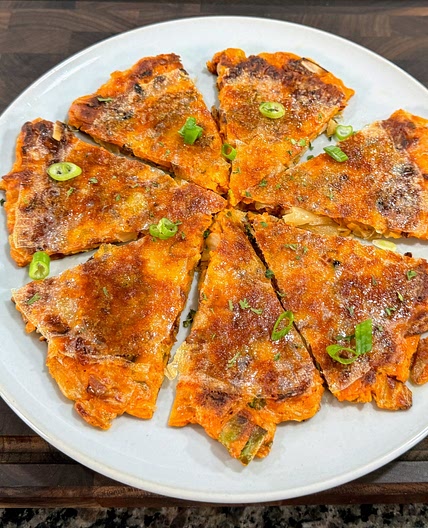 The CRISPIEST Kimchi pancake! So delicious!!