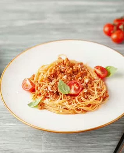 Jamie Oliver's Family Spaghetti Bolognese