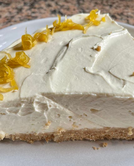 No-bake lemon cheesecake with candied peel