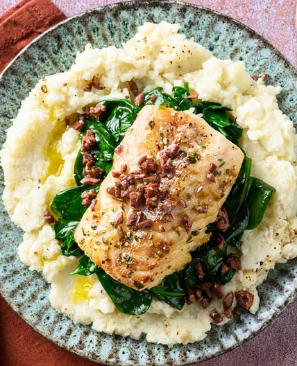 Cabillaud, purée crémeuse de chou-fleur et épinards