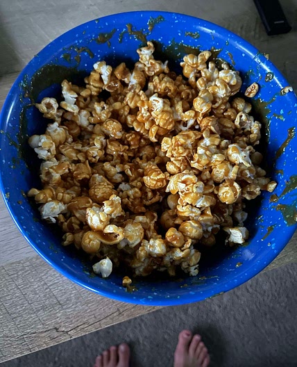 Grandma’s Caramel Corn 