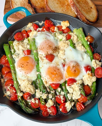 Oven Roasted Asparagus With Tomatoes, Eggs and Boursin cheese 
