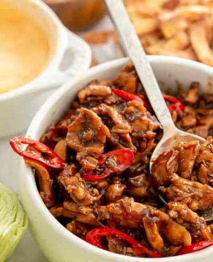 Szechuan Chicken Lettuce Wraps (Joey Copycat)