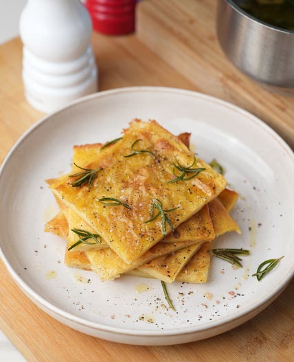 Ligurian chickpea focaccia (FARINATA DI CECI)