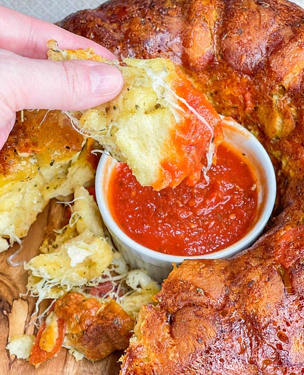 Pepperoni Pizza Monkey Bread
