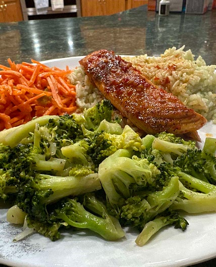 Sambal-Glazed Salmon, Cilantro Rice, Carrots & Broccoli 