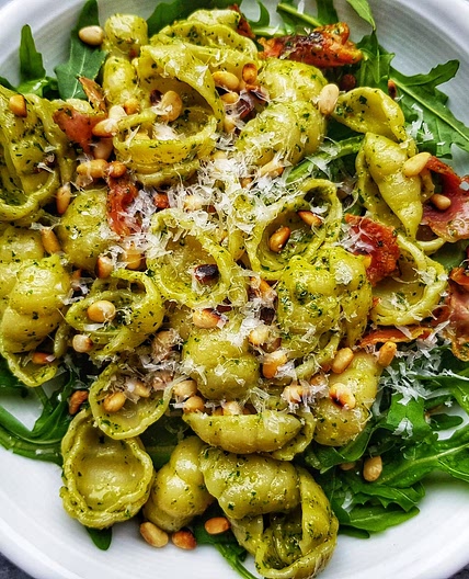 Tortellini met pesto