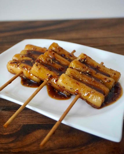 Knusprige Teriyaki Tteok Spieße