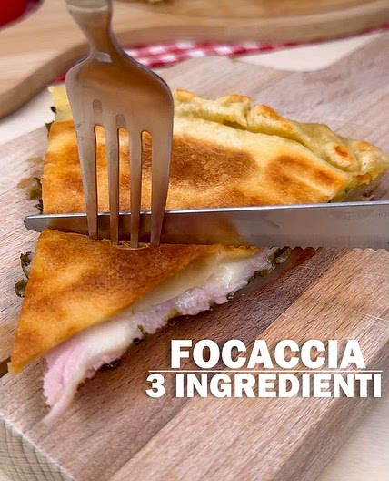 FOCACCIA IN PADELLA