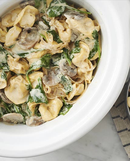 Slow-Cooker Spinach-Mushroom Tortellini