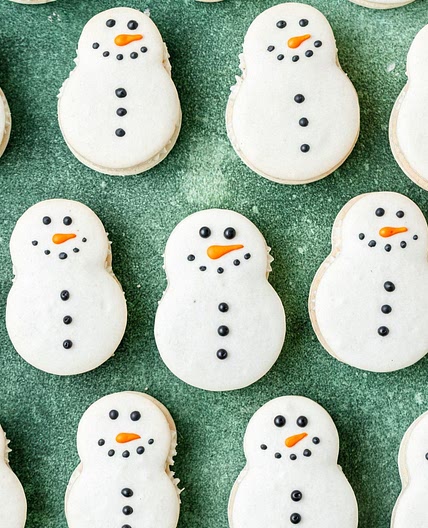 Snowman Macarons with Eggnog Buttercream