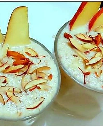 एप्पल स्मूदी (apple smoothie recipe in Hindi)